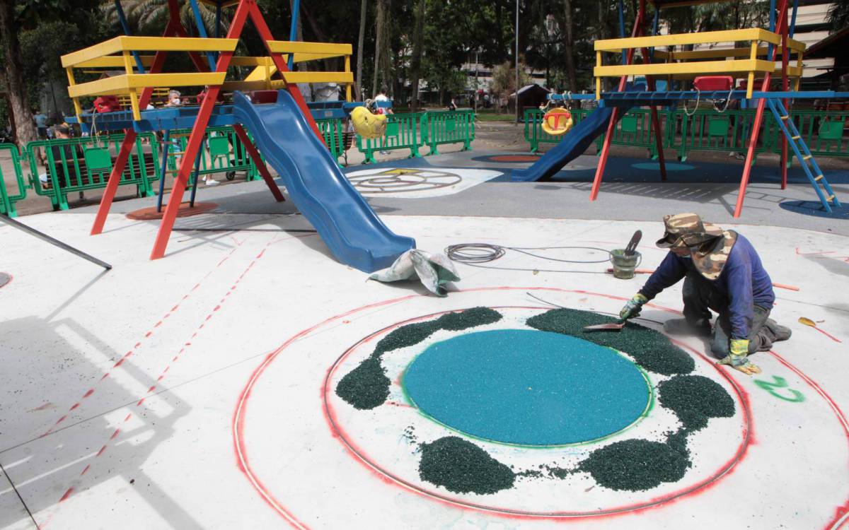 População pediu por mais um conjunto de banheiros, piso emborrachado nos brinquedos e bebedouros