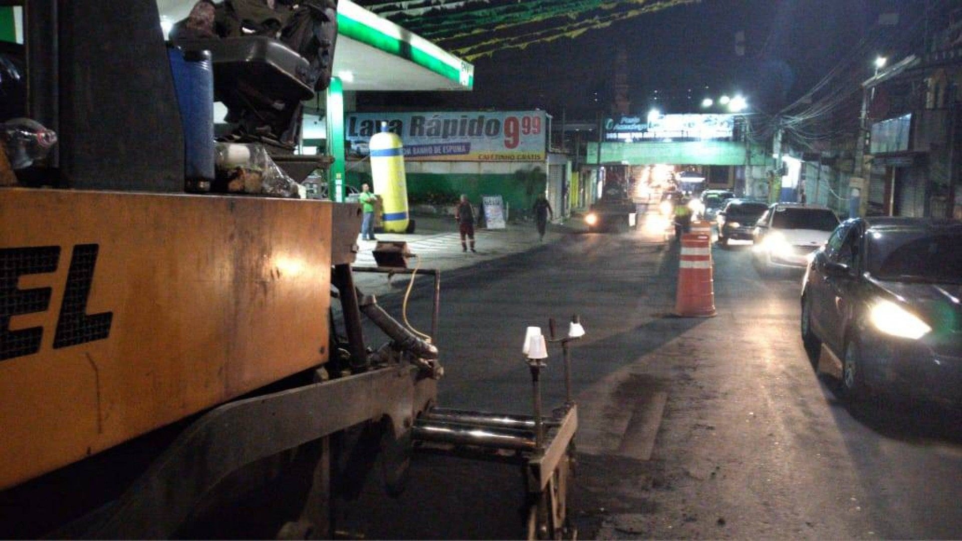 Secretaria de Obras trabalha na pavimenta&ccedil;&atilde;o de ruas em Meriti - Divulga&ccedil;&atilde;o/PMSJM