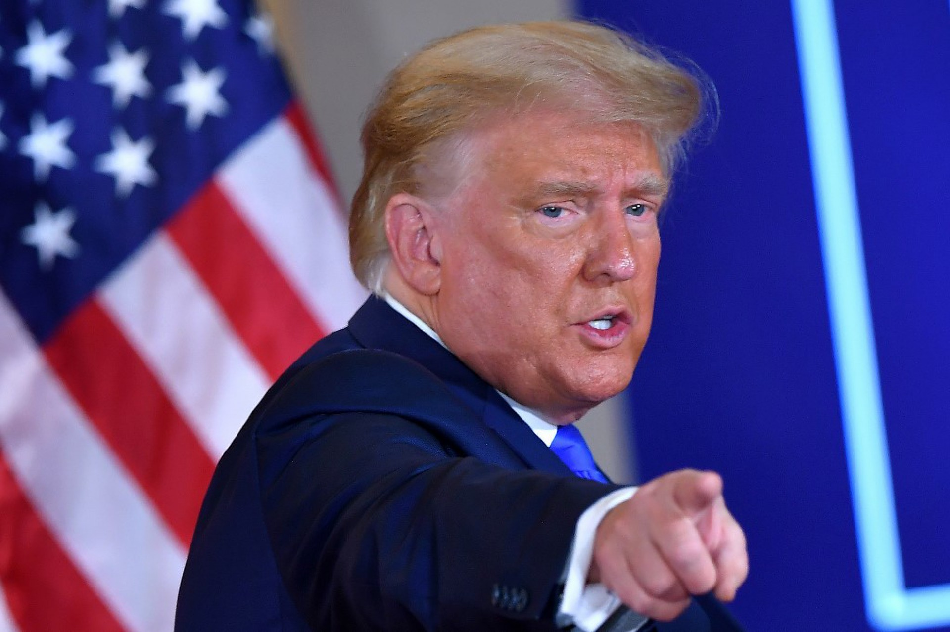 Governo Trump processa Facebook por favorecer imigrantes em contratações
