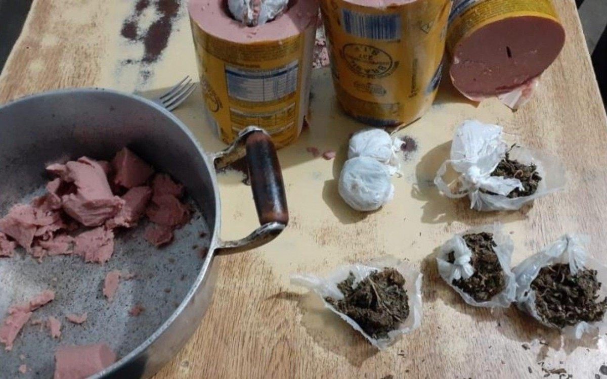 A droga escondida dentro do alimento pesou 54 gramas - Divulgação