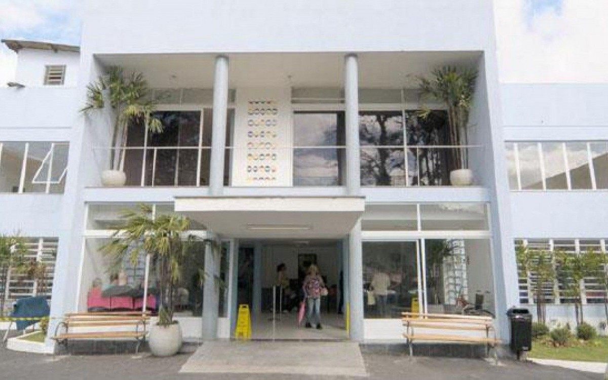 Vítima foi levada para o Hospital Alcides Carneiro com 60% do corpo queimado - Divulgação