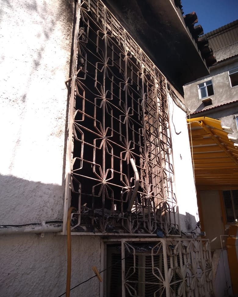 Policiais militares salvam idoso de inc&ecirc;ndio  - Divulga&ccedil;&atilde;o/PM