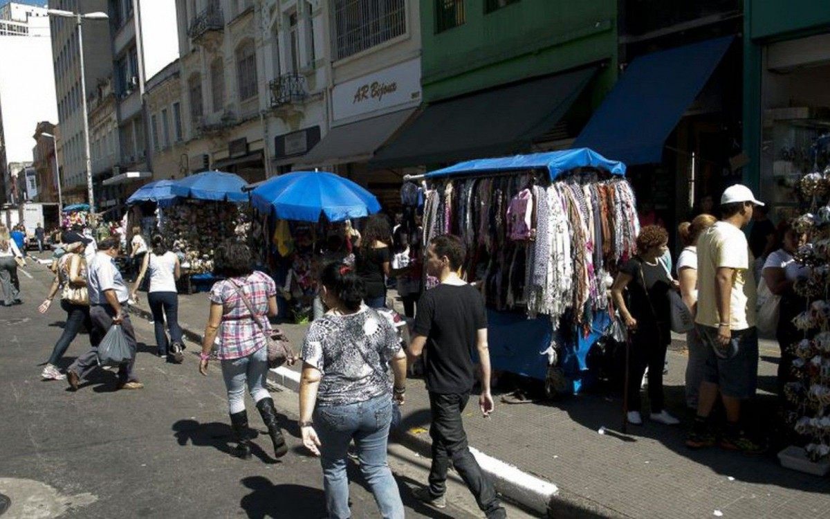 Ipea mostra que 40% dos informais pararam de trabalhar no 2º trimestre - Agência Brasil