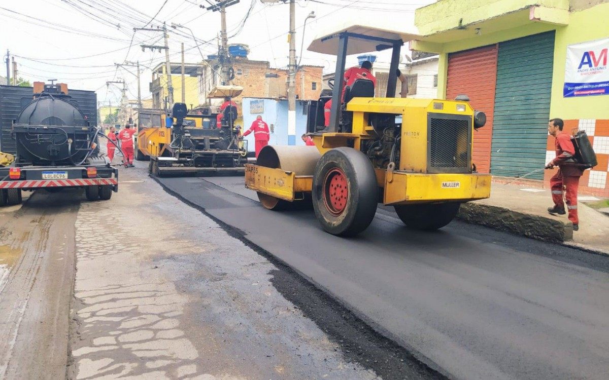 Trecho da Avenida Dr. Délio Guaraná, em Meriti. - Divulgação/PMSJM