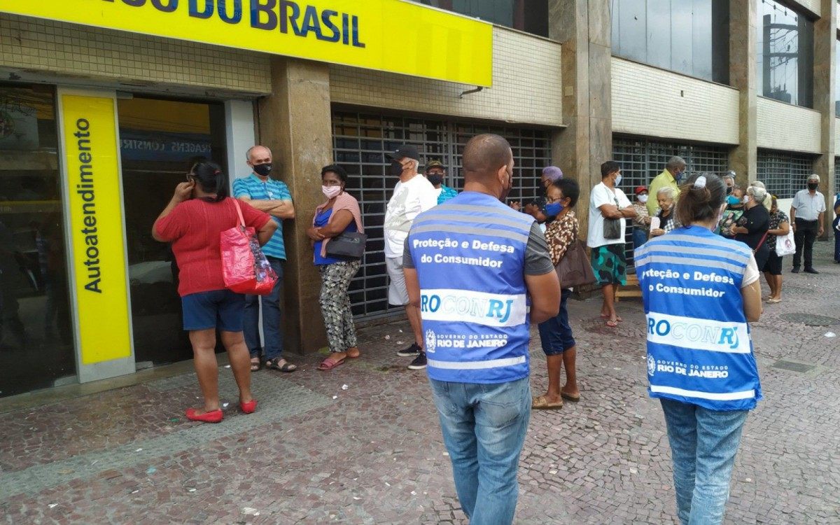 Nos dias 25 e 31 de dezembro, além de 1º de janeiro, as agências bancárias permanecerão fechadas para atendimento - Divulgação