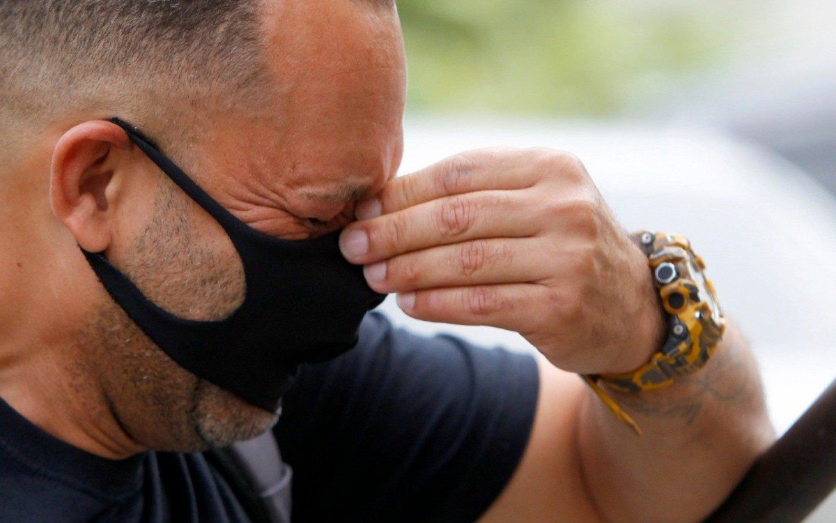 Pai de Hevelyn, Helton da SantAnna Rosa, compareceu ao IML - Luciano Belford