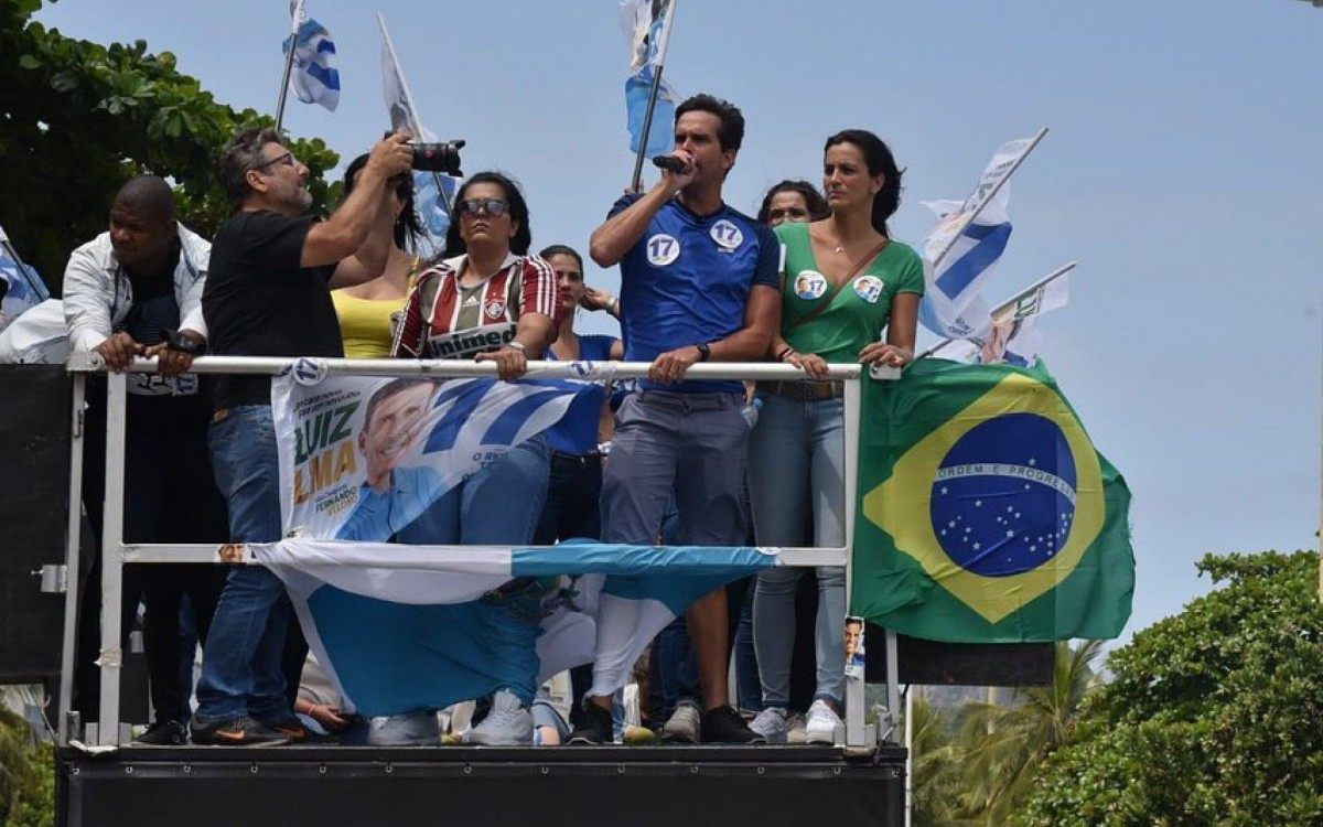 Luiz Lima percorre 20 bairros em carreata