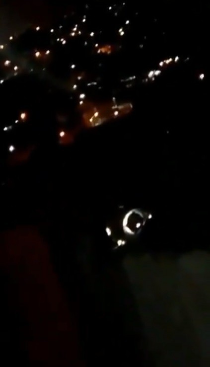 Morador mostra tiroteio na noite deste sábado no Complexo do Salgueiro, em São Gonçalo  - Reprodução