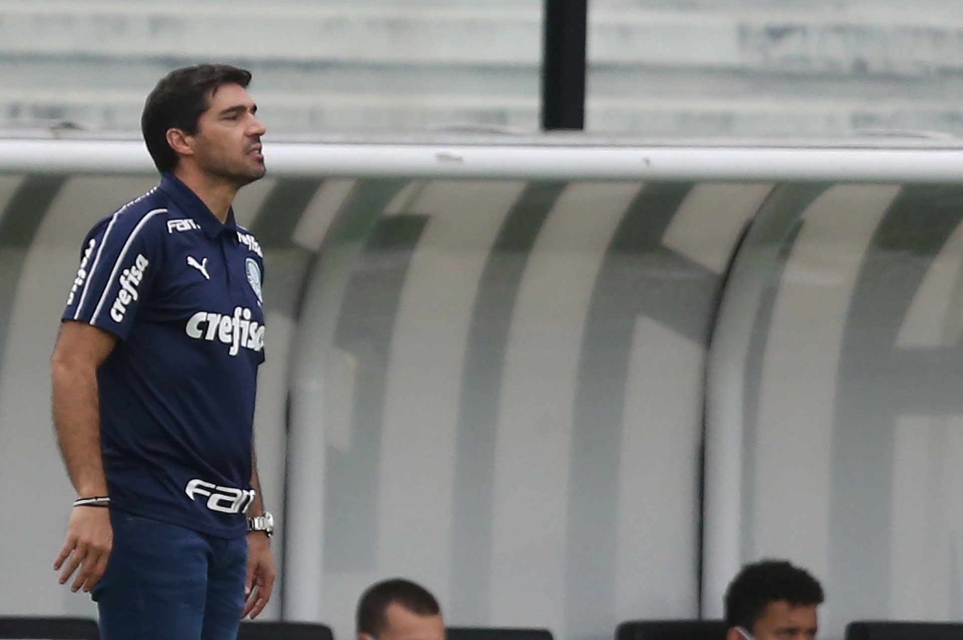 Abel Ferreira detona Vuaden: 'Grandes times em campo mereciam uma arbitragem do mesmo n&iacute;vel'
