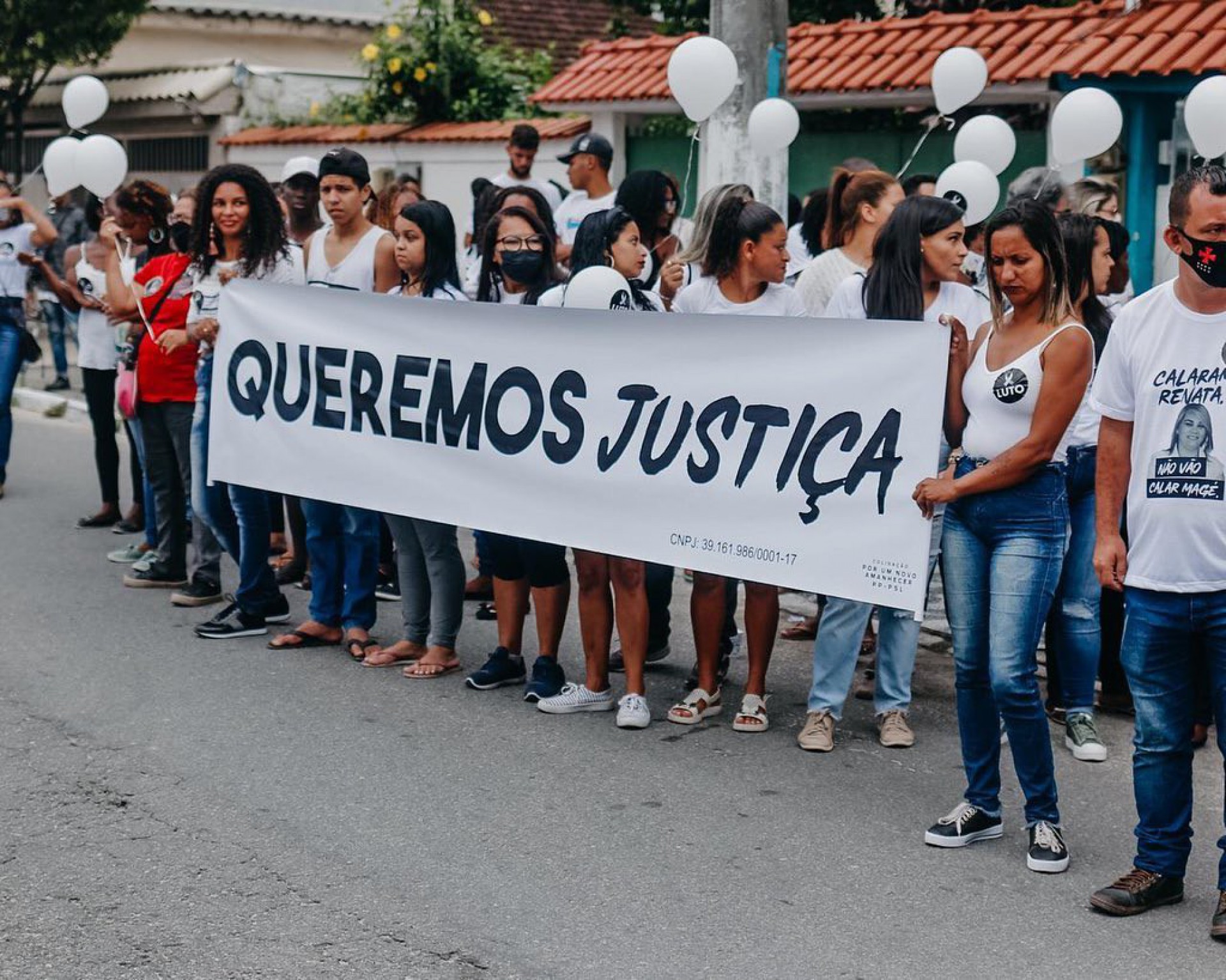 Passeata pede paz e justiça pela morte de Renata Castro - Reprodução Facebook