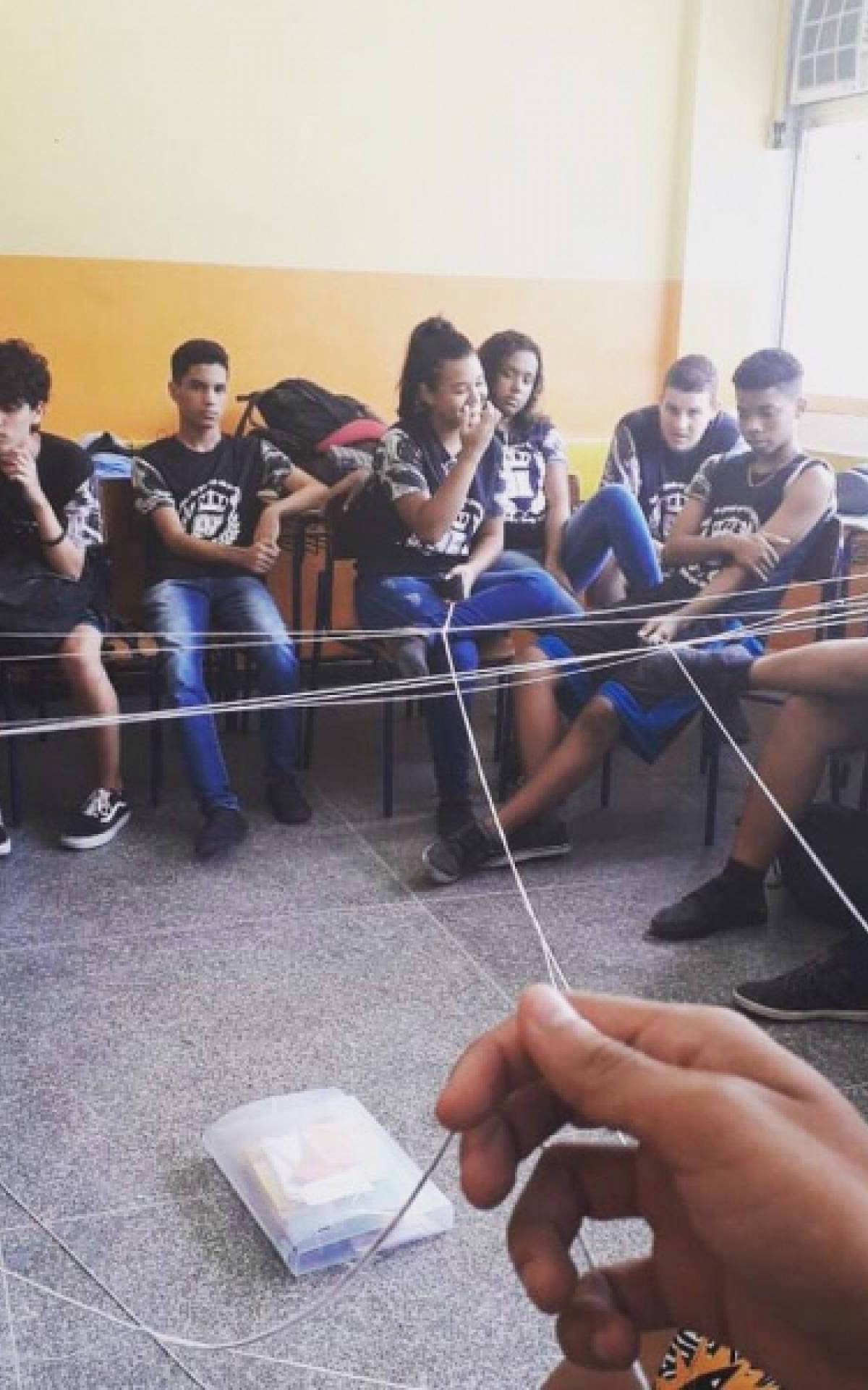 Projeto visa mudar a realidade de escolas públicas brasileiras, que enfrentam problemas estruturais com a falta de recursos