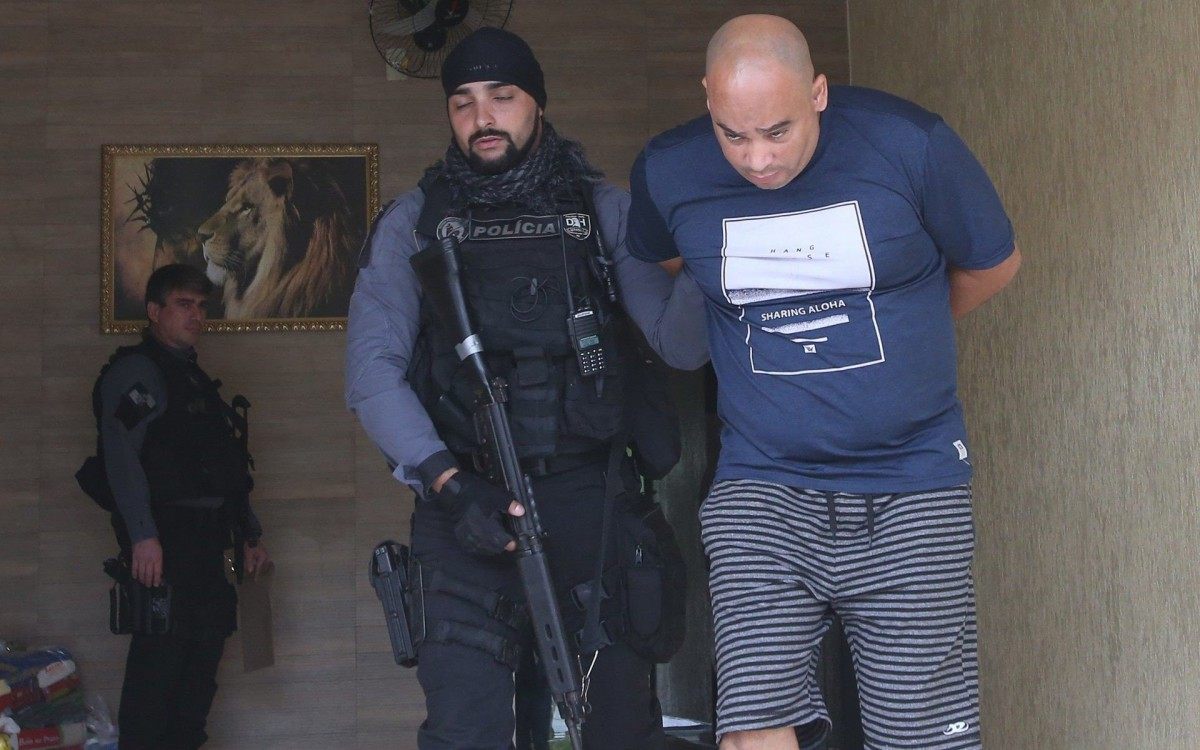 André Cosme da Costa, conhecido como André Careca, apontado como líder da milícia, foi preso em casa 