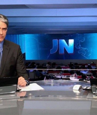 William Bonner e Renata Vasconcelos no 'Jornal Nacional' - Reprodução