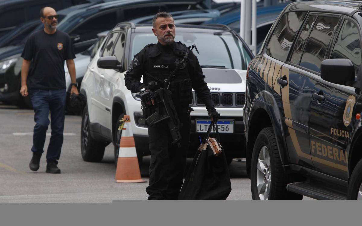 Rio de Janeiro 12/11/2020 - PF deflagra Opera&Atilde;?&Acirc;?&Atilde;?&Acirc;&sect;&Atilde;?&Acirc;?&Atilde;?&Acirc;&pound;o S&Atilde;?&Acirc;?&Atilde;?&Acirc;?LON contra crimes eleitorais no Rio. Foto: Luciano Belford/Agencia O Dia