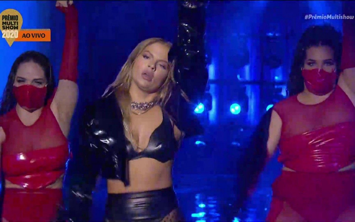 Luisa Sonza se apresenta no Pr&ecirc;mio Multishow