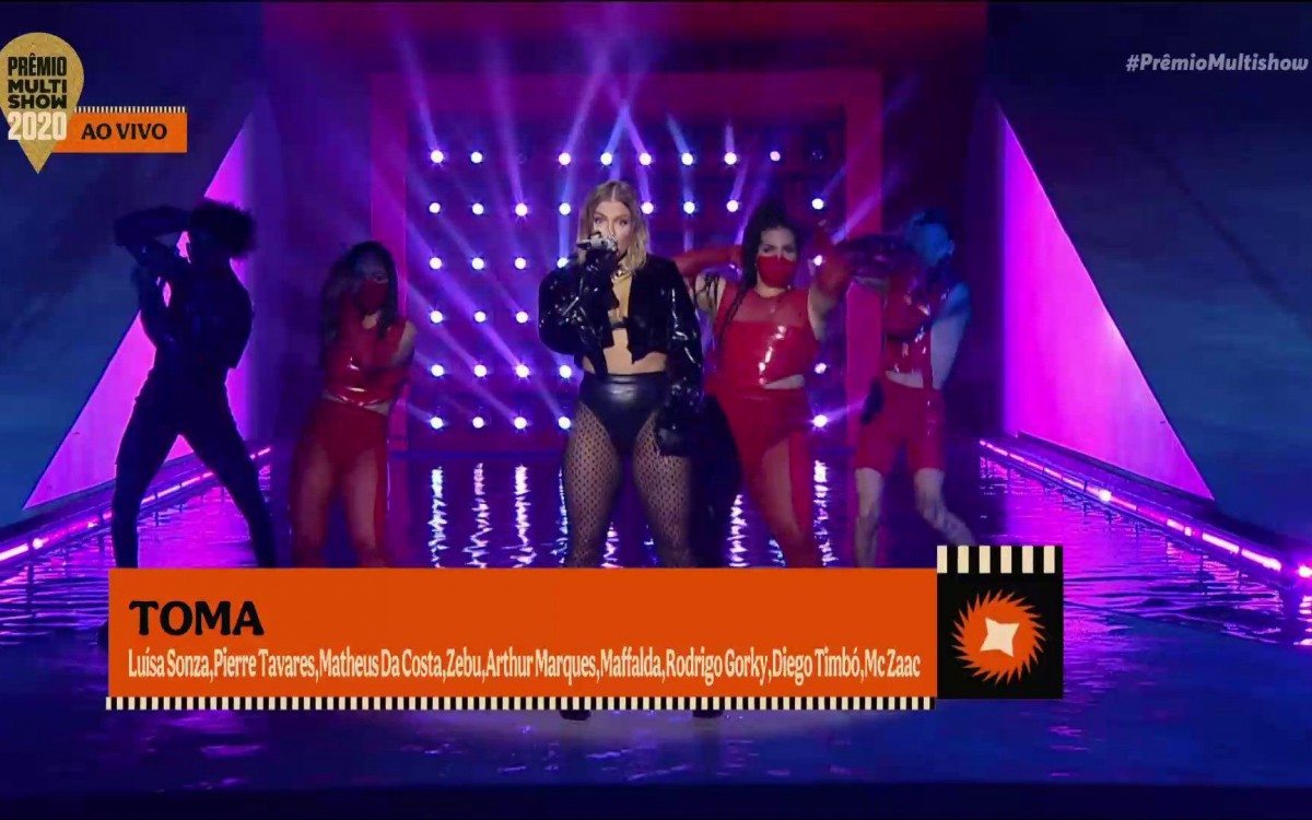 Luisa Sonza se apresenta no Pr&ecirc;mio Multishow
