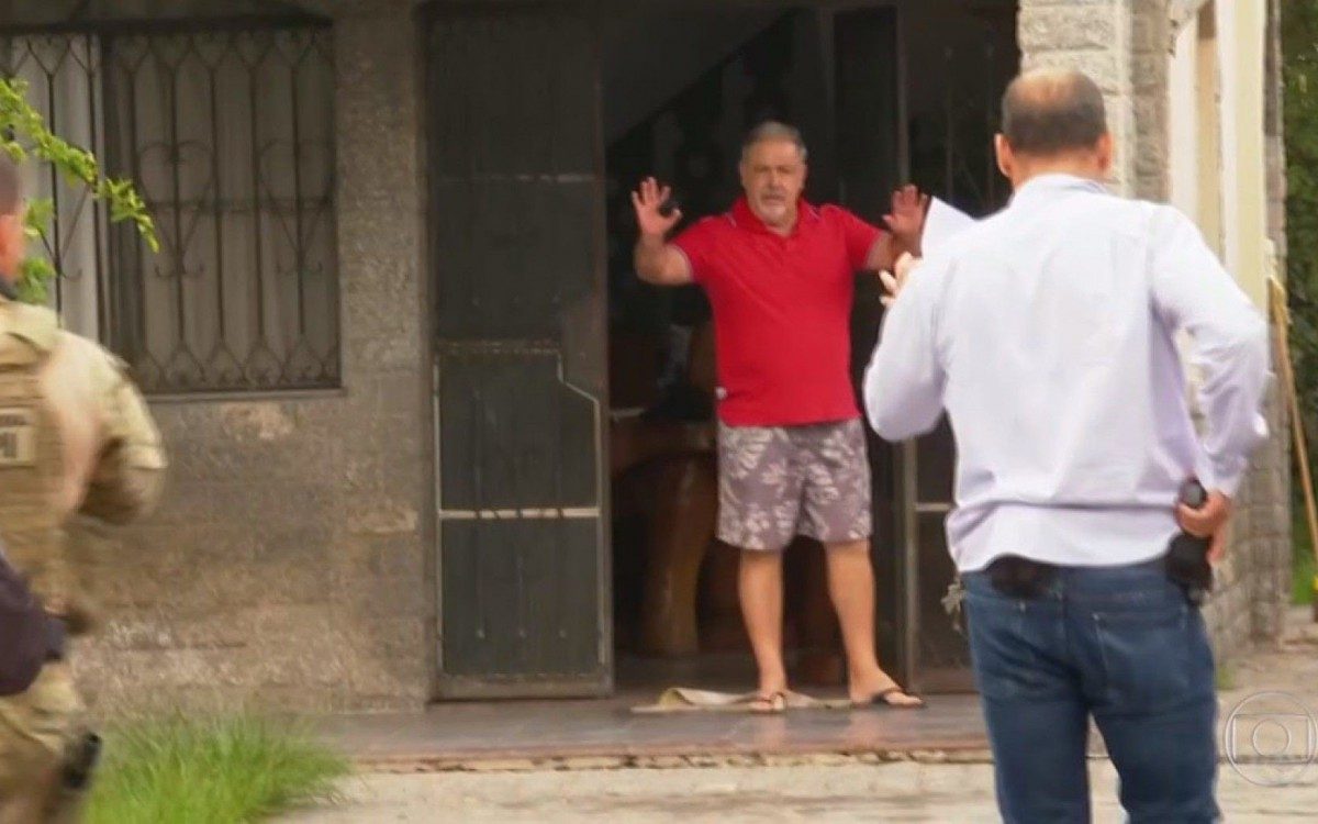 Polícia Federal faz uma operação contra a interferência da milícia nas eleições - Reprodução/TV Globo