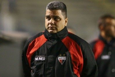 Marcelo Cabo aceita proposta e será o novo técnico do Vasco