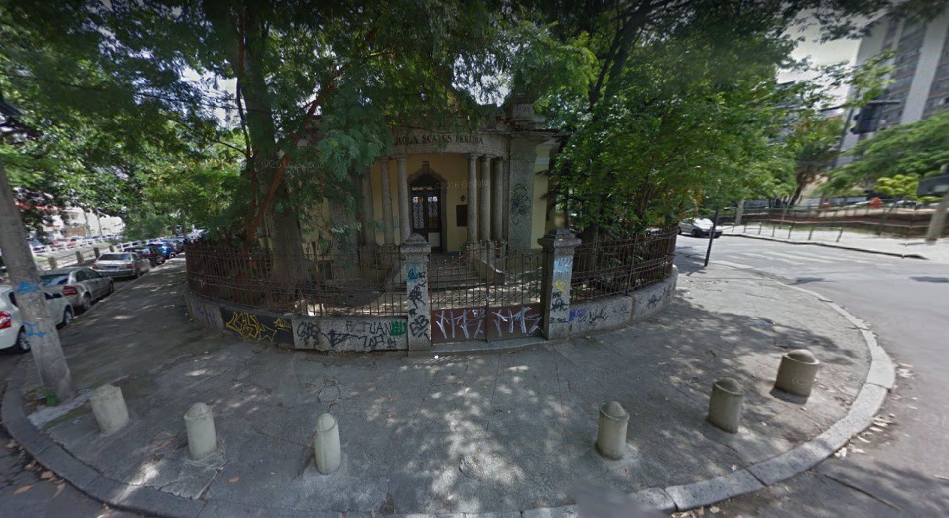 Aumento de casos de covid-19 na rede municipal preocupa profissionais da educação