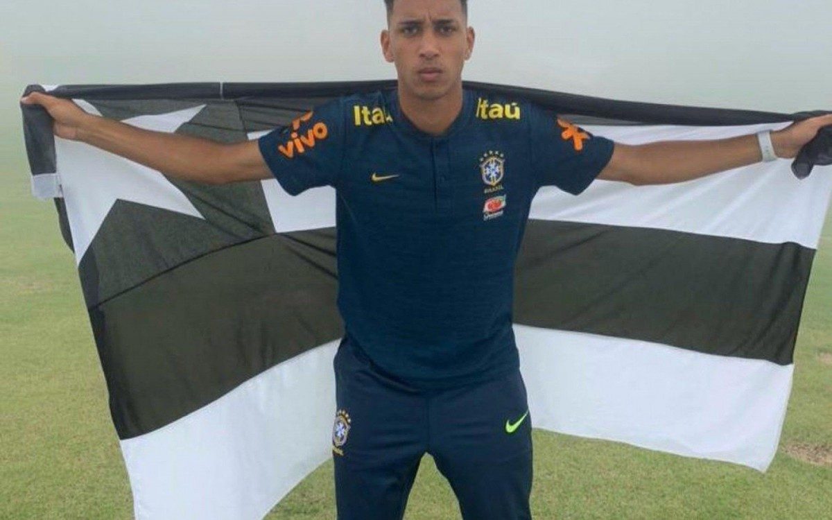 Kauê é um dos maiores destaques da base alvinegra - Fabio de Paula/Botafogo