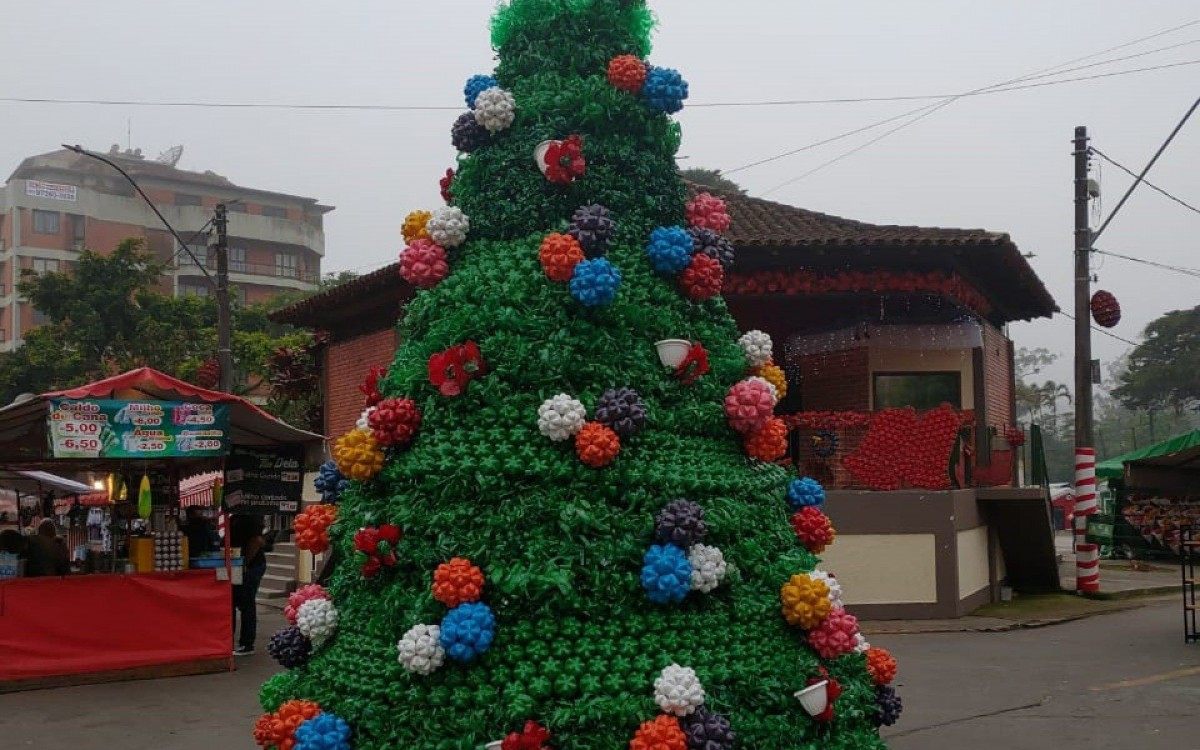Materiais para confecção das peças foram doados