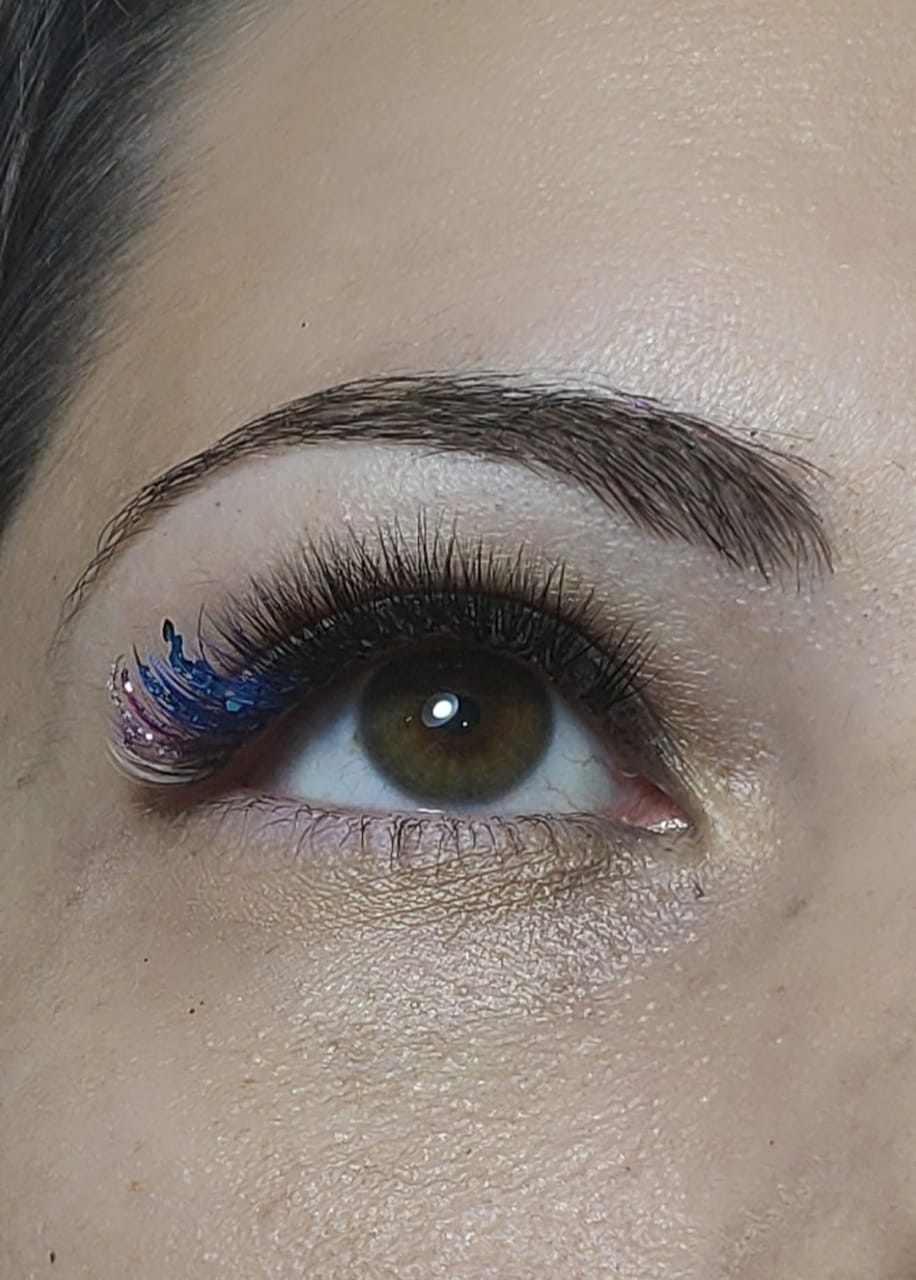 Alongamento de cílios