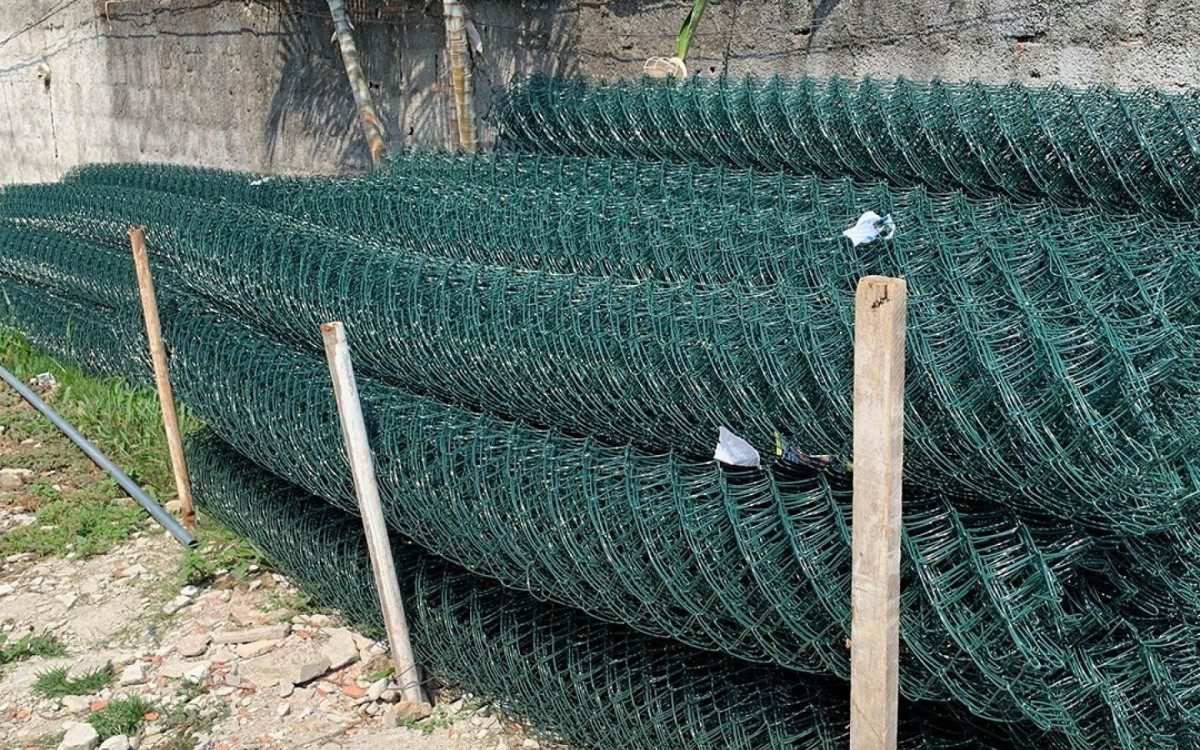 Reforma do Campo do Osa, em Duque de Caxias, está em fase de conclusão - Divulgação