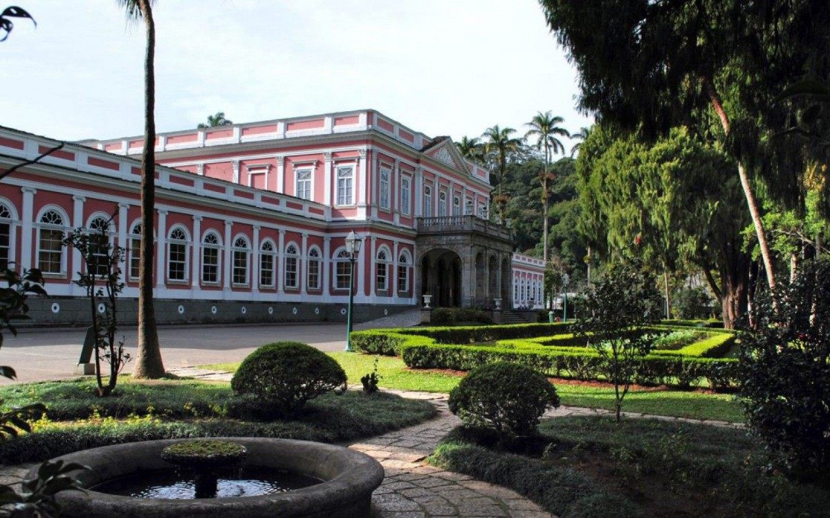 Museu Imperial, mais famoso ponto turístico de Petrópolis