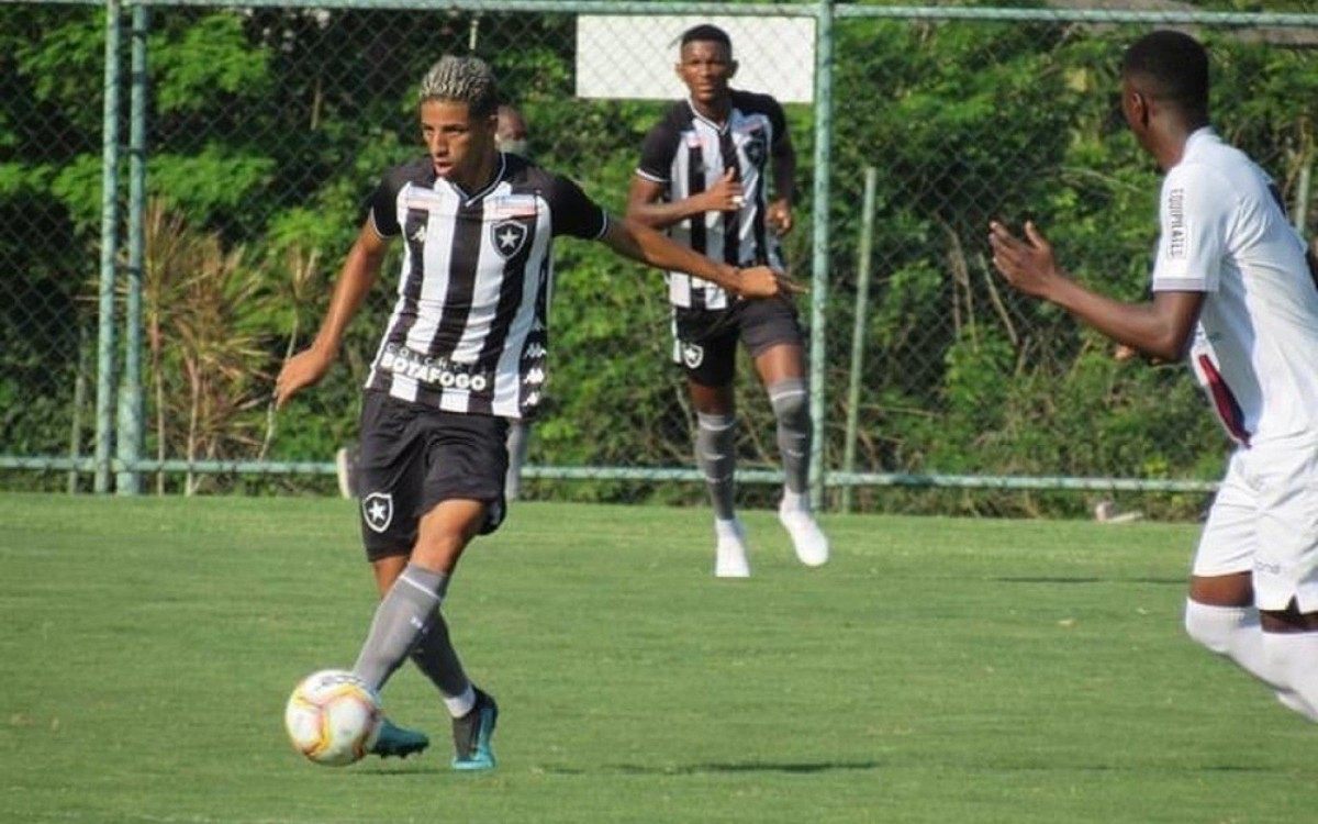 Lucas Ribeiro: troca de agentes causou problemas no Glorioso - Fábio de Paula/Botafogo/Divulgação