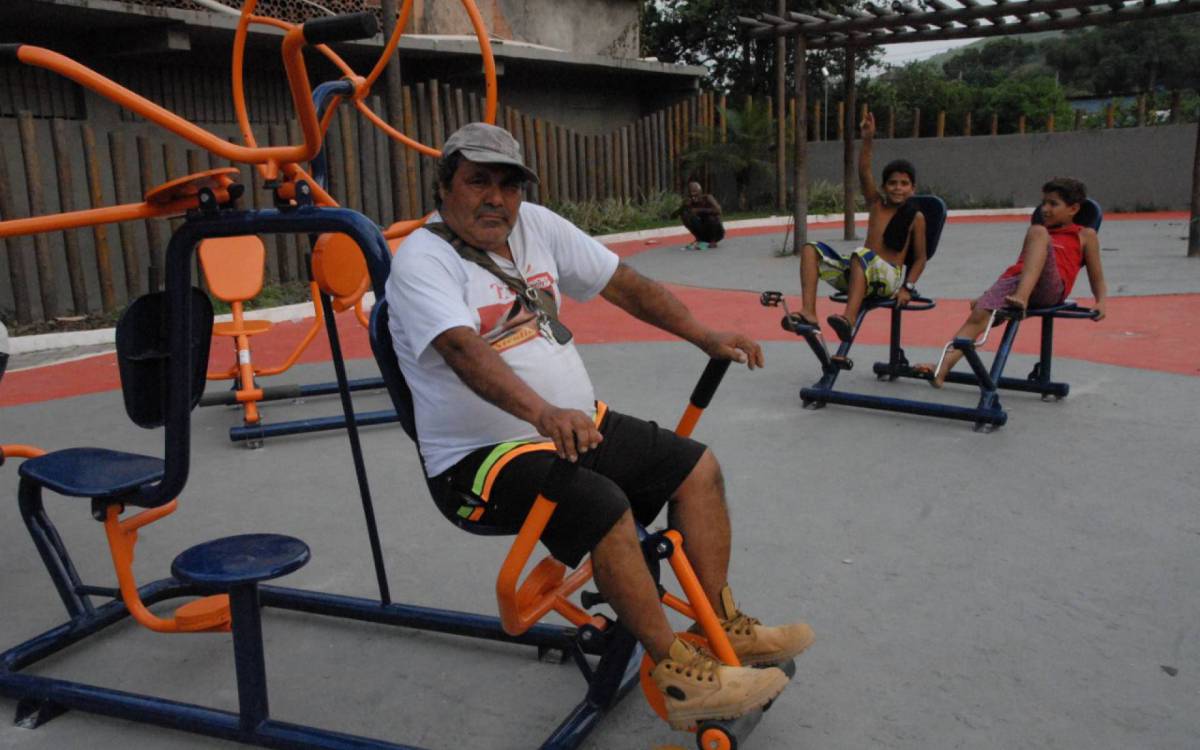 Magé recebe melhorias com implantação de playgrounds e academias ao ar livre