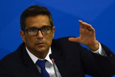 Restrições à mobilidade podem impactar crescimento, diz Campos Neto