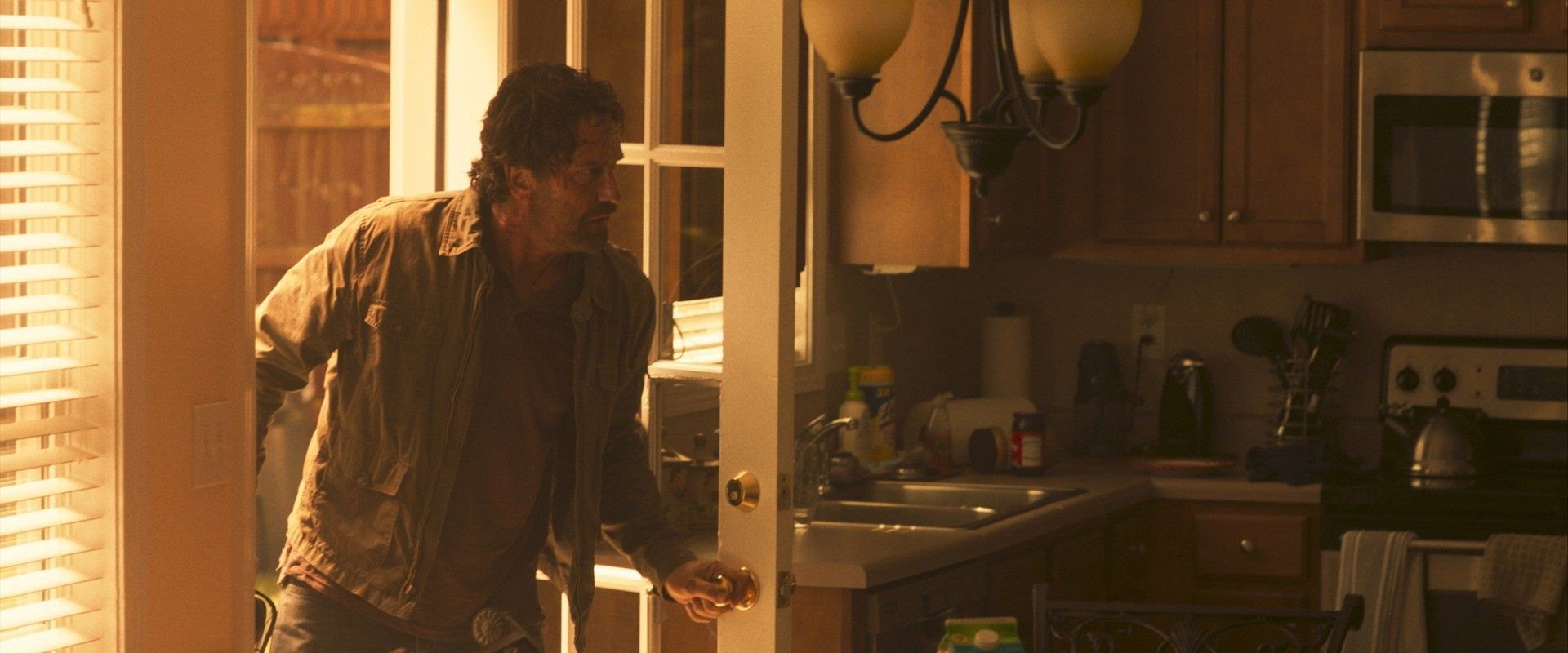 Gerard Butler em cena do filme 'Destruição Final: O Último Refúgio' - Divulgação