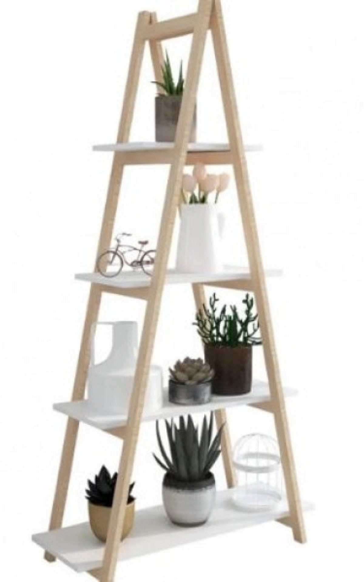 Estante Distrito Federal, da Kaza 55, baixou de R$ 229,90 para R$ 160,93 e é feita de madeira sustentável
