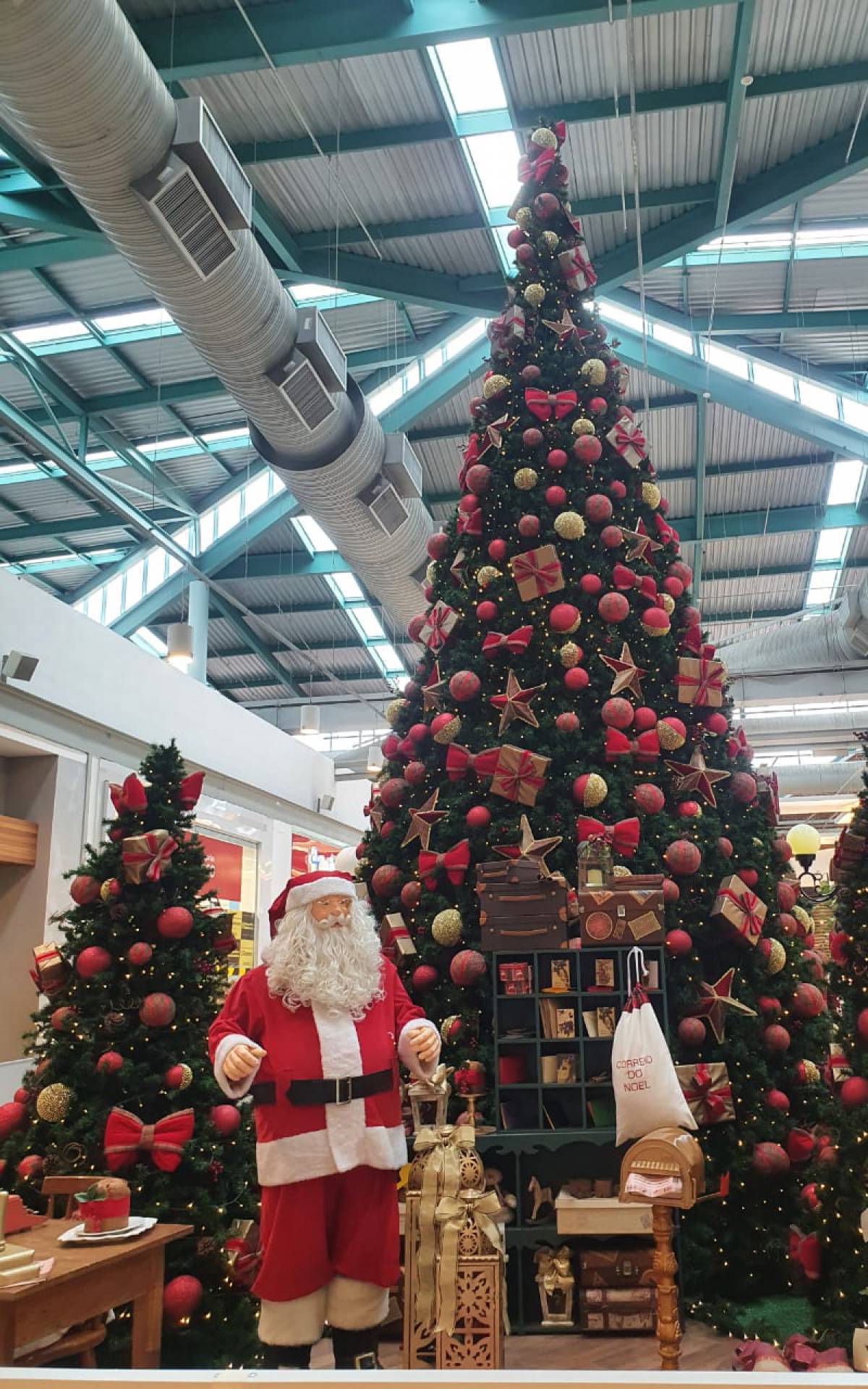 Bangu Shopping aposta em Papai Noel virtual e sorteio de automóveis