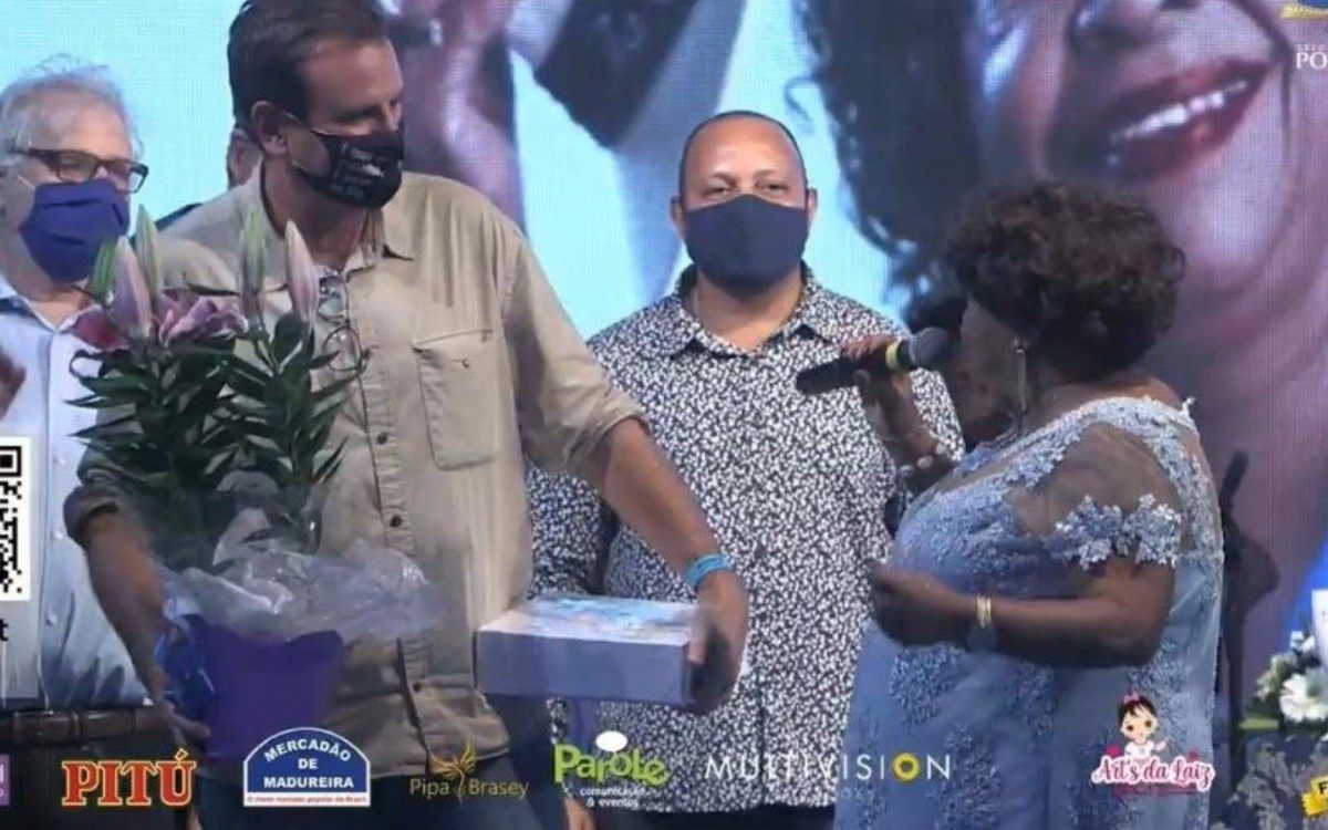 Eduardo Paes e Tia Surica - Reprodução