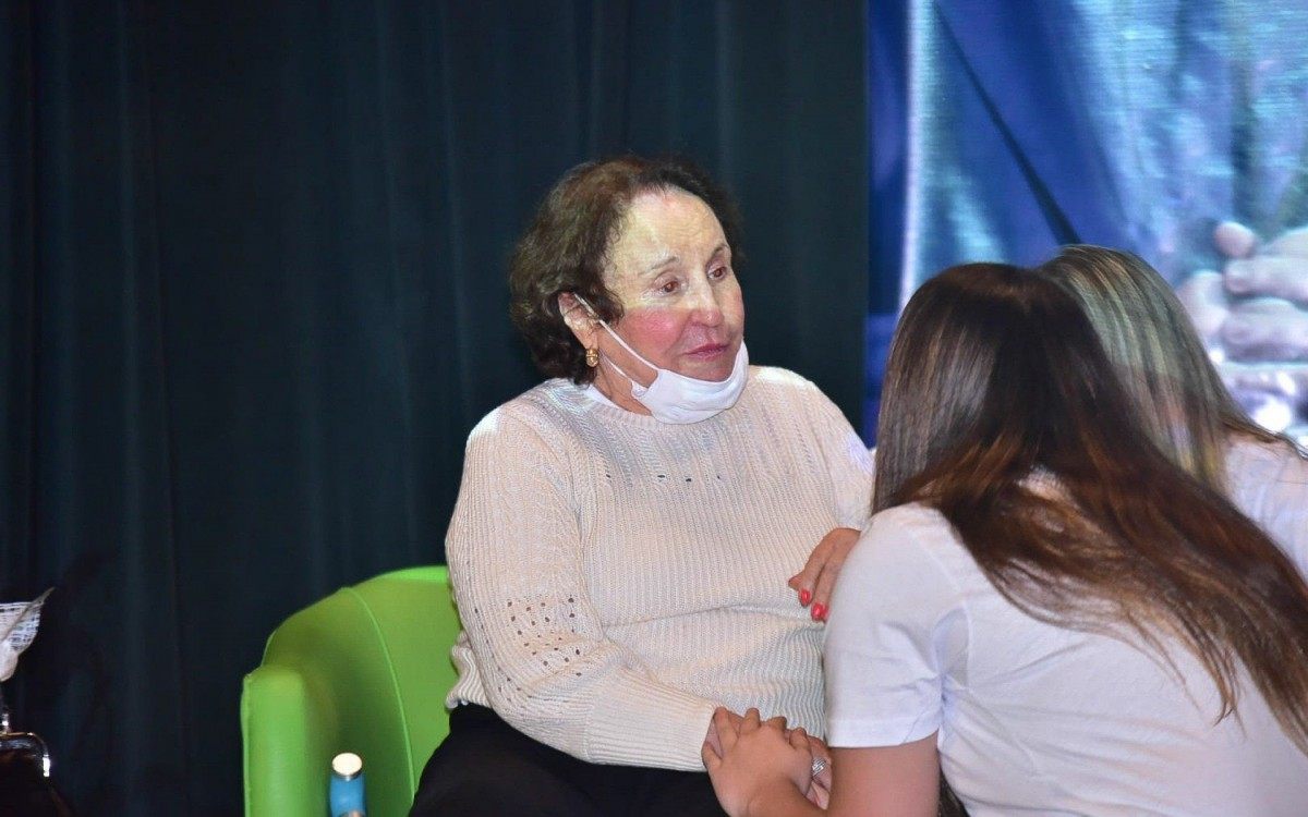 Dona Maria do Céu, mãe de Gugu