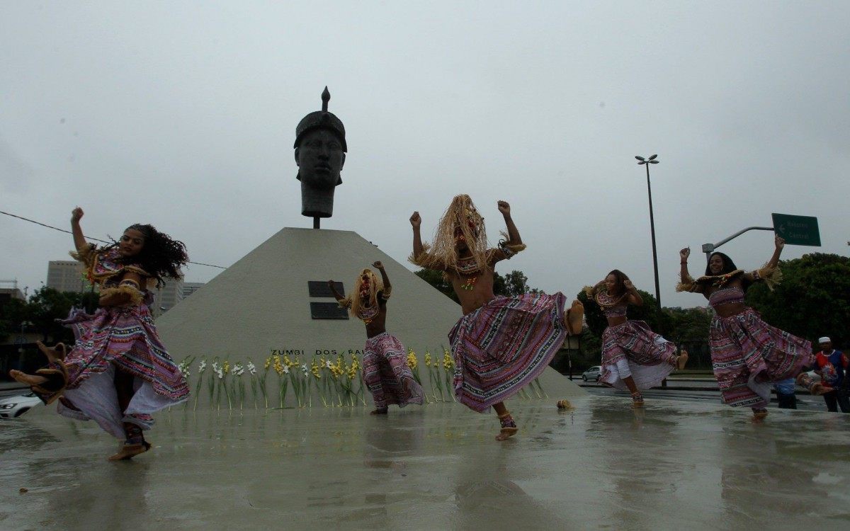 Comemorações do Dia da Consciência Negra, no monumento de Zumbi dos Palmares