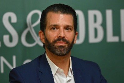 Trump Jr. faz discurso de ataques em congresso organizado por Eduardo Bolsonaro