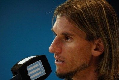 Técnico do Equador elogia o Brasil e afirma estar pronto para 'mudar a história'