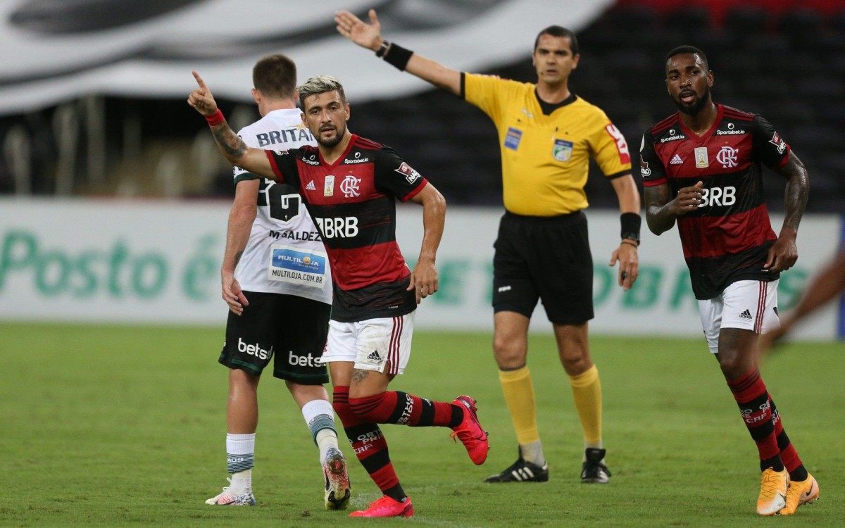 Flamengo x Coritiba jogam pela 22ª rodada do Campeonato Brasileiro 2020 no estádio do Maracanã. - Daniel Castelo Branco/Agência O Dia