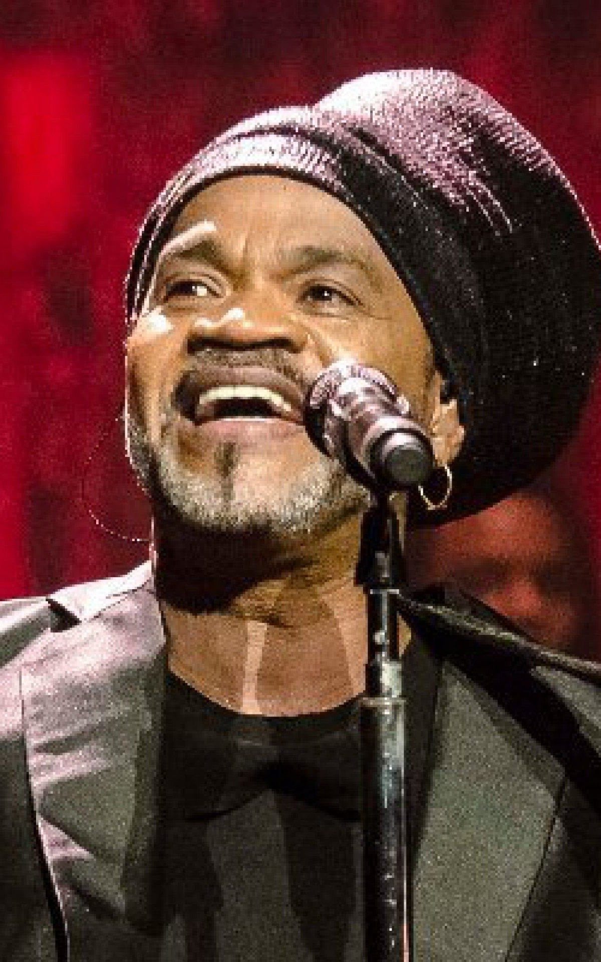 Carlinhos Brown comemora 58 anos e mais de mil músicas gravadas