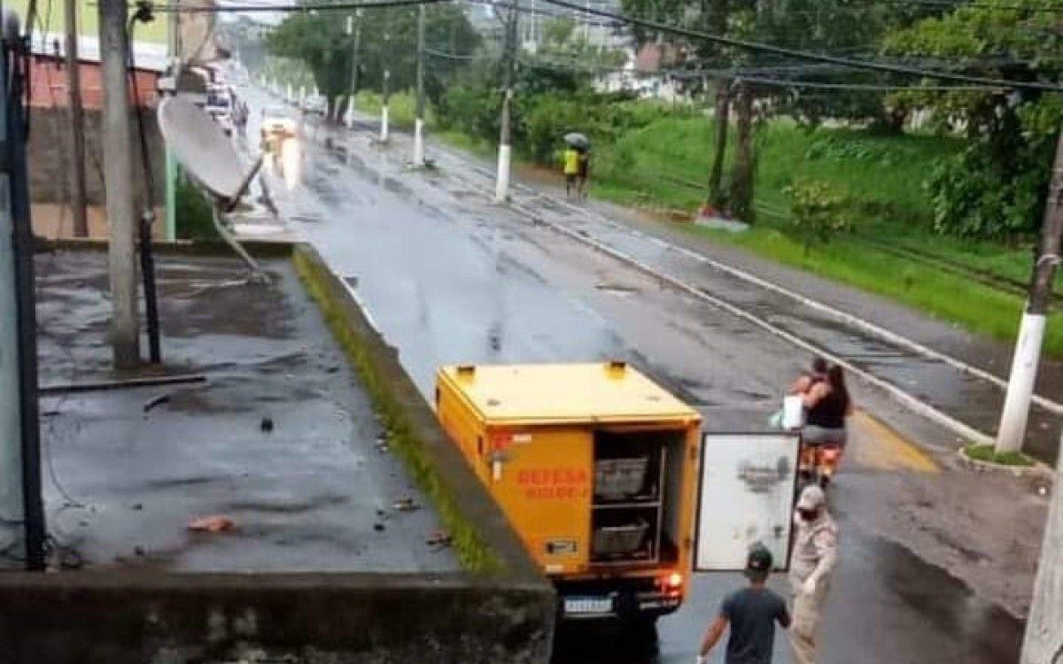 Mulher é encontrada morta e nua dentro de casa em Magé | | O Dia