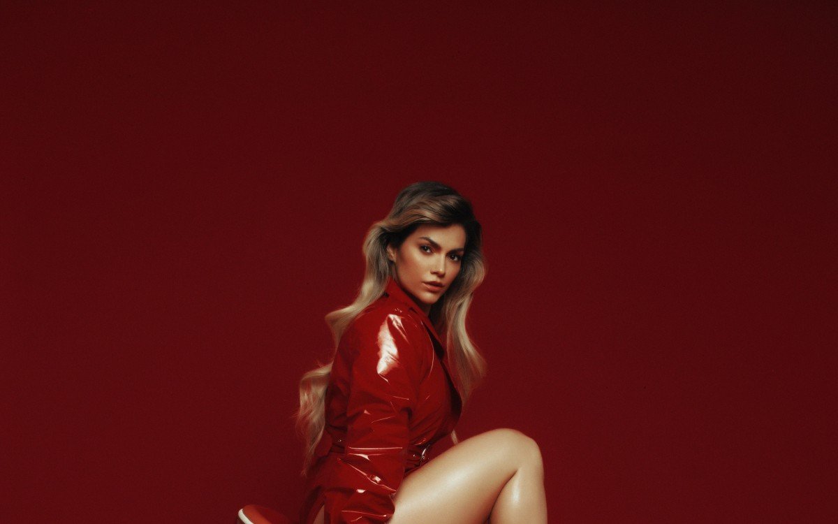 Com 20 anos de carreira, Kelly Key é atuante na música e nas redes sociais: foco no canal do Youtube em 2021