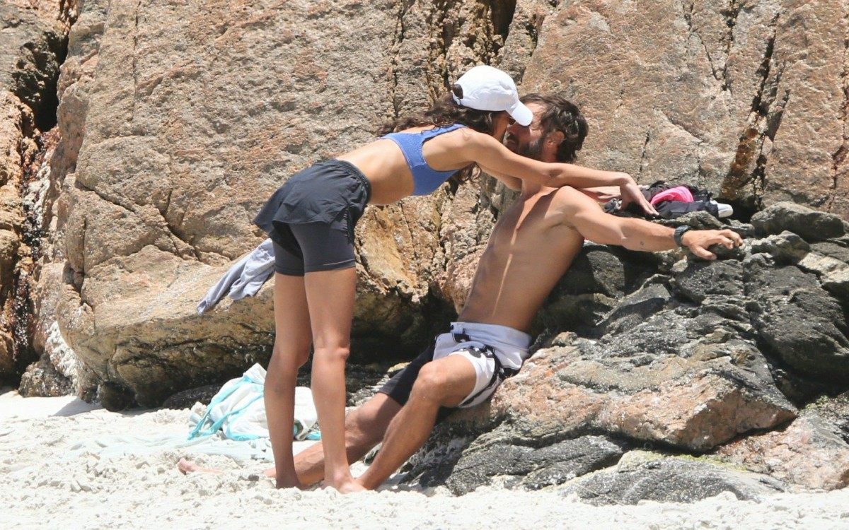 Kayky Brito e Anna &Aacute;vila  -  