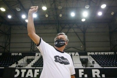 Durcesio Mello vive dia a dia do Botafogo e fica próximo do elenco