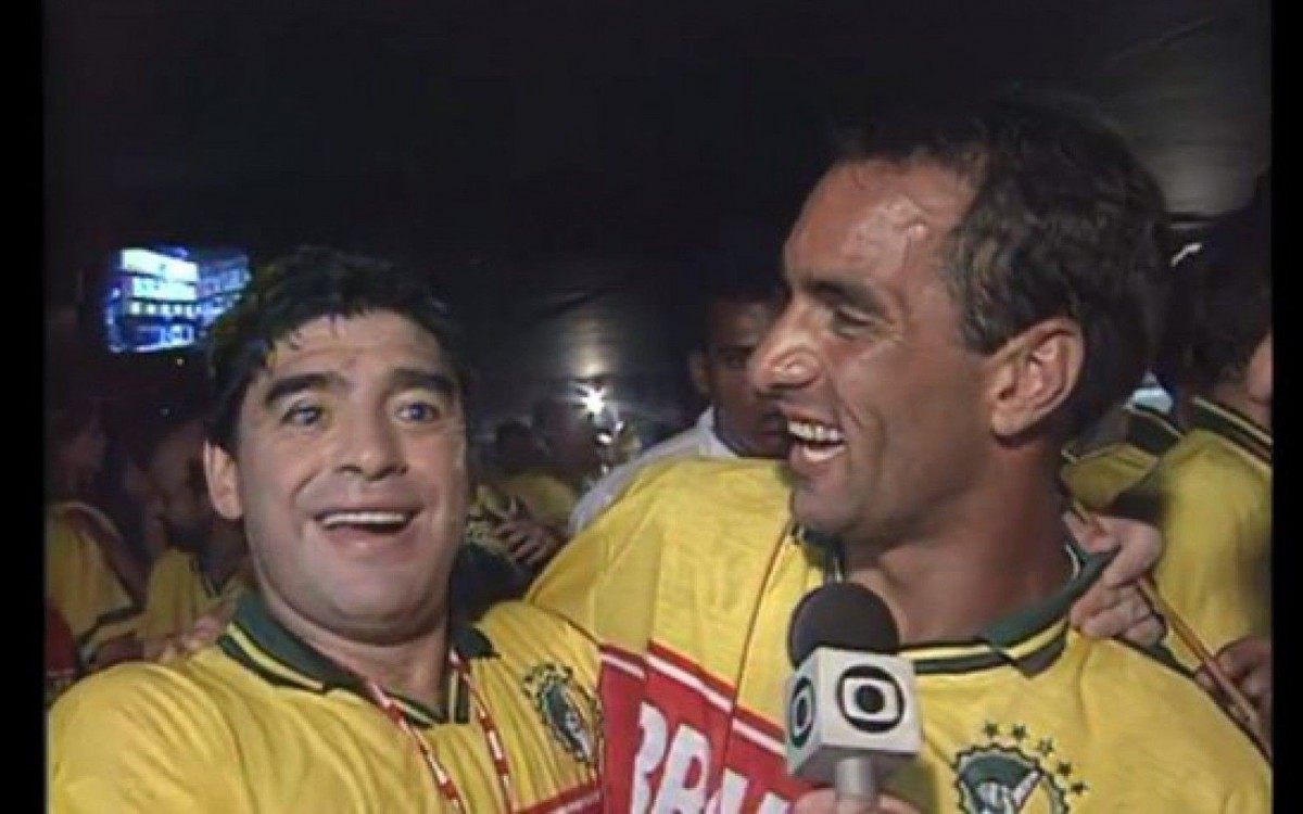 Maradona e Edmundo curtiram carnaval no Rio em 1998