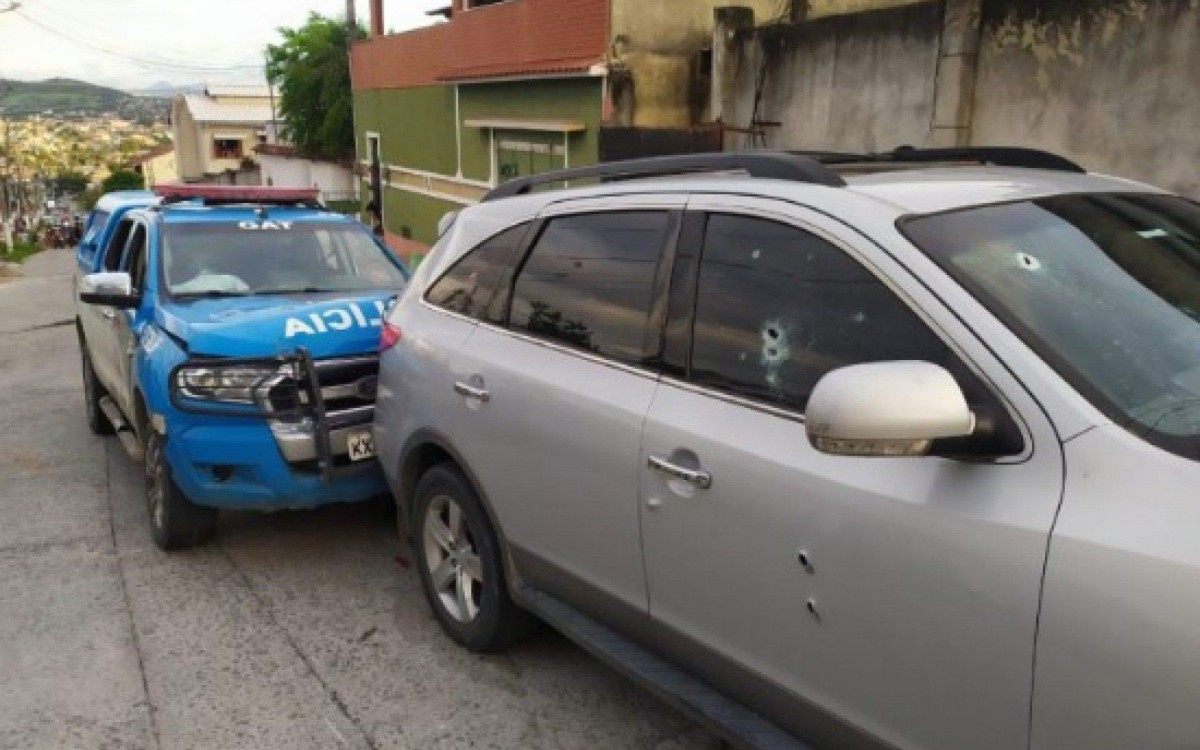 Confronto em São Gonçalo terminou com dois bandidos baleados e um morto - Divulgação