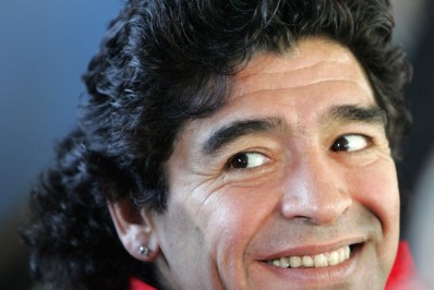 'Anel da sorte' deixado de herança por Maradona é avaliado em R$ 1,5 milhão