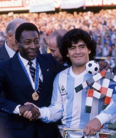 Apesar da rivalidade, Pelé e Maradona tiveram sólida amizade - Reprodução/Instagram