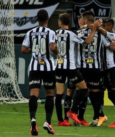 Savarino marcou o primeiro gol do Atlético-MG durante Atlético-MG x Botafogo, partida válida pela vigésima terceira rodada do Campeonato Brasileiro da Série A 2020, realizada no Estádio Mineirão, Belo Horizonte, MG.